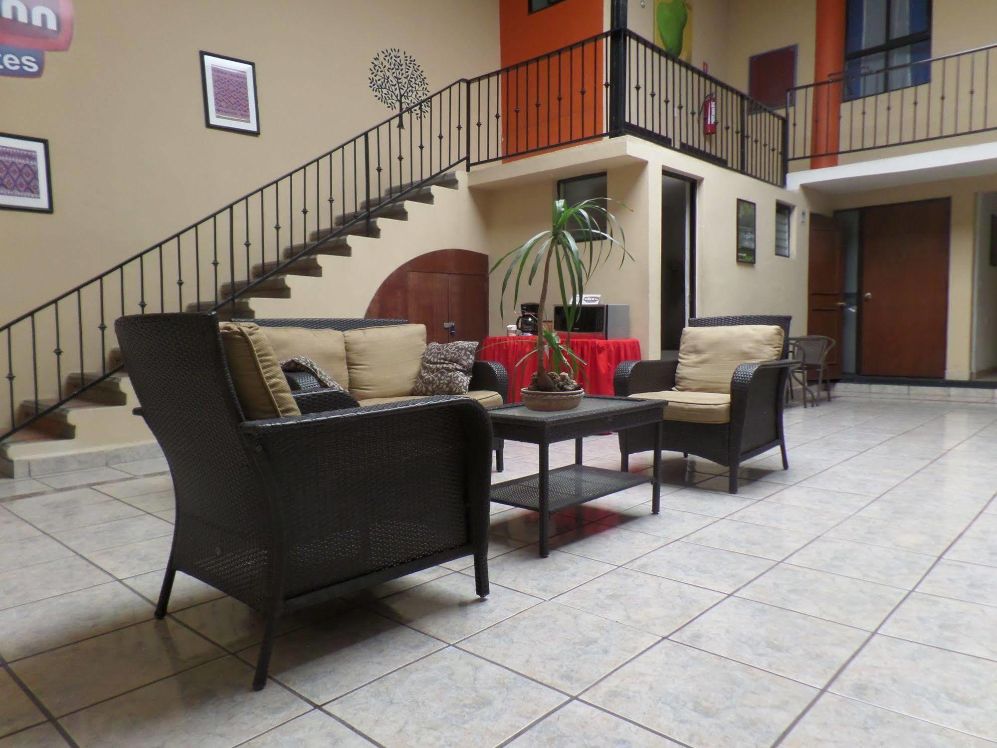 Uke Inn Hotel & Suites Xamaipak Tuxtla Gutiérrez Exteriér fotografie